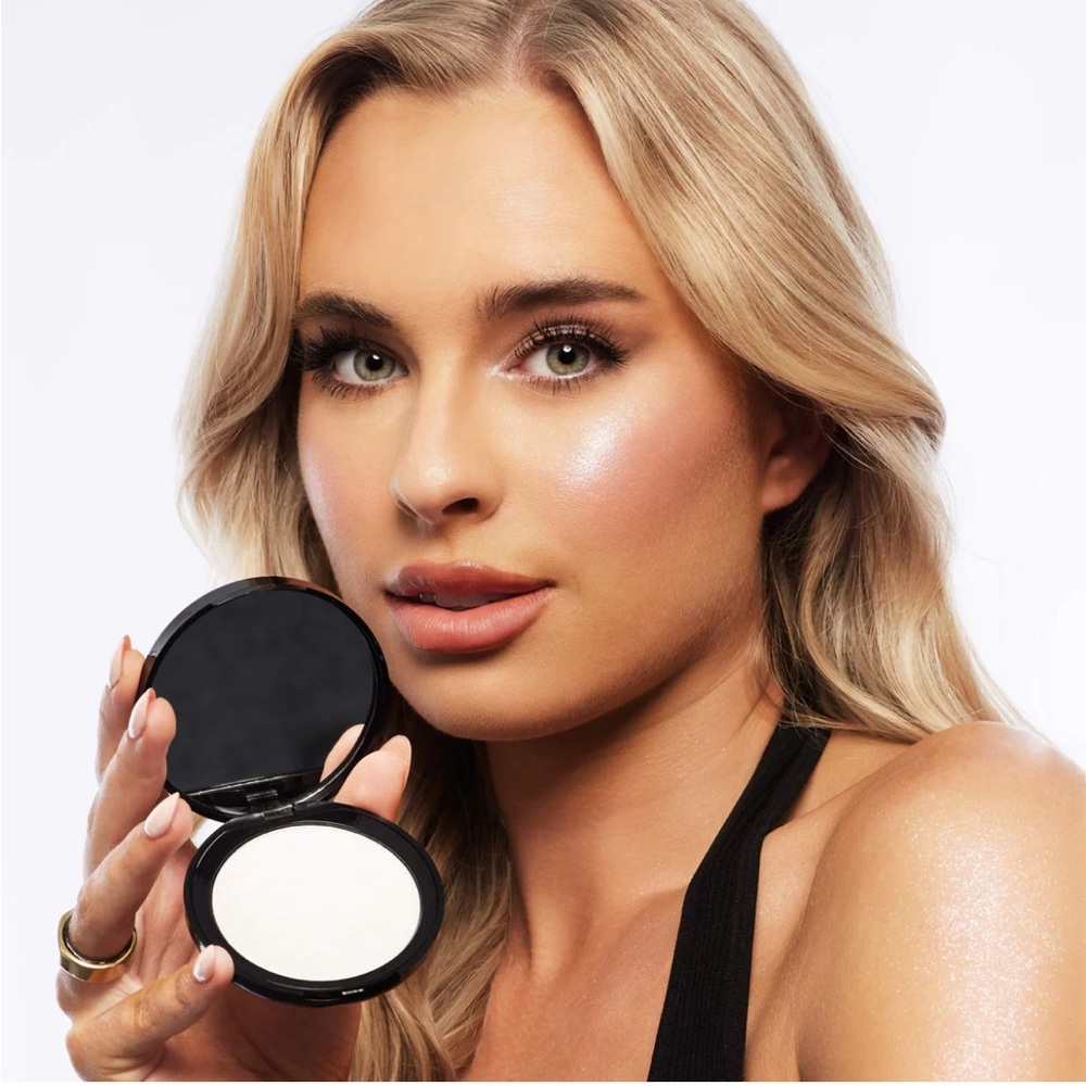 Jason Wu Opal Powder Highlight in 01 PRISMATIC